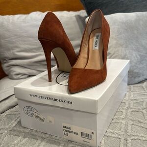 Steve Madden Daisie chestnut heel size 6.5